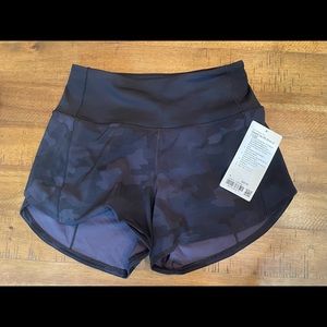LuLu lemon camp speed up short